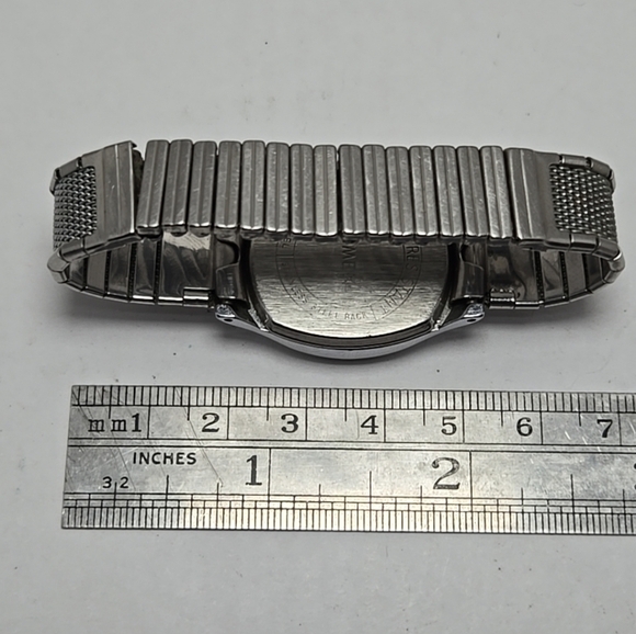 Womens Vintage Timex Watch Chrome Plated 23mm Stretch Band Manual Wind Running - Picture 8 of 10